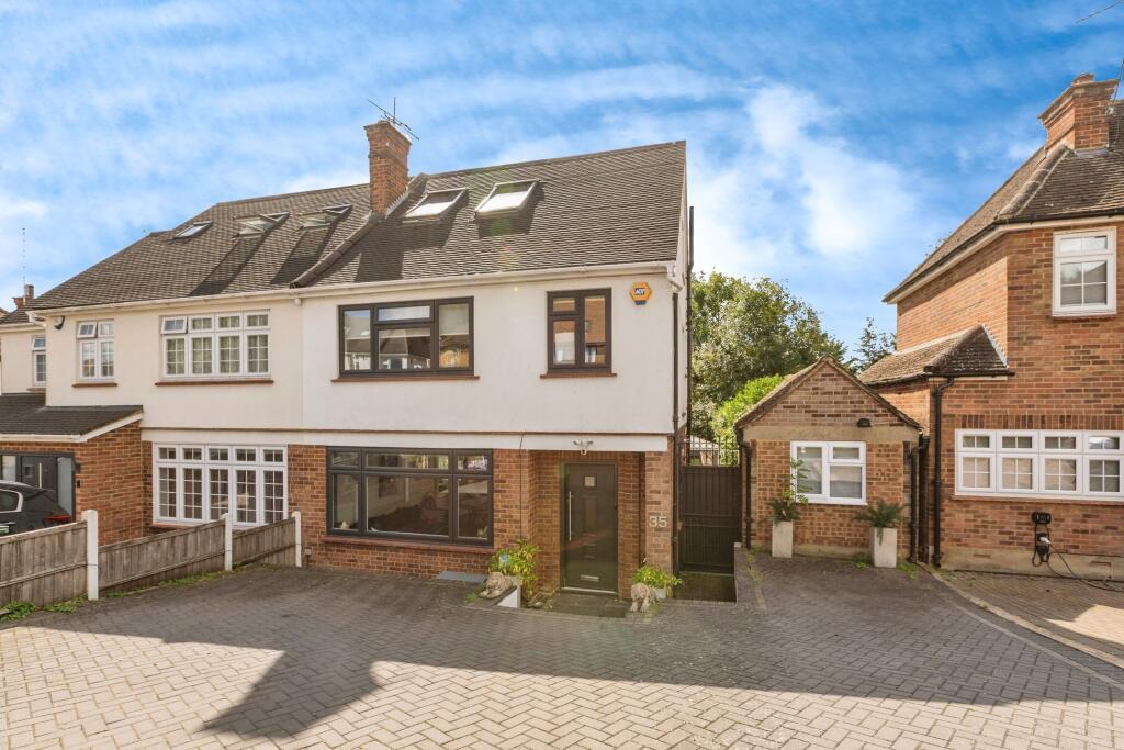 The Reddings, Mill Hill, NW7, London